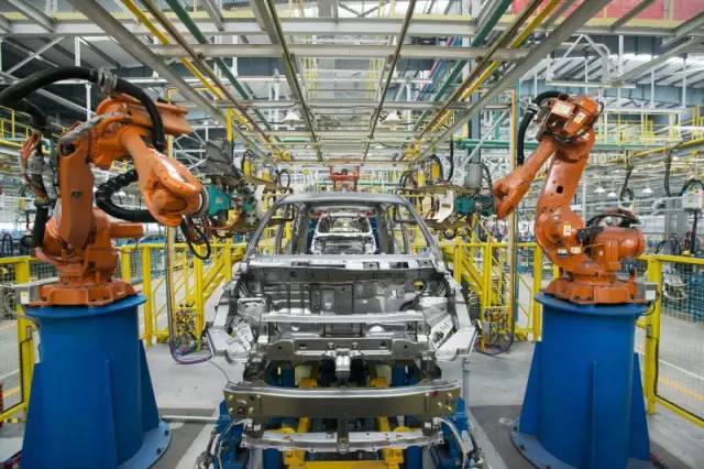 鑫源汽車，給誰造車比造什么車更重要 | 洞察