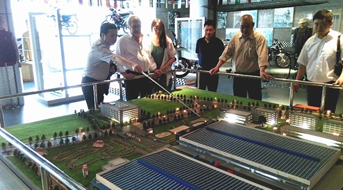 華晨集團(tuán)首席質(zhì)量官高爾曼蒞臨鑫源汽車訪問指導(dǎo)